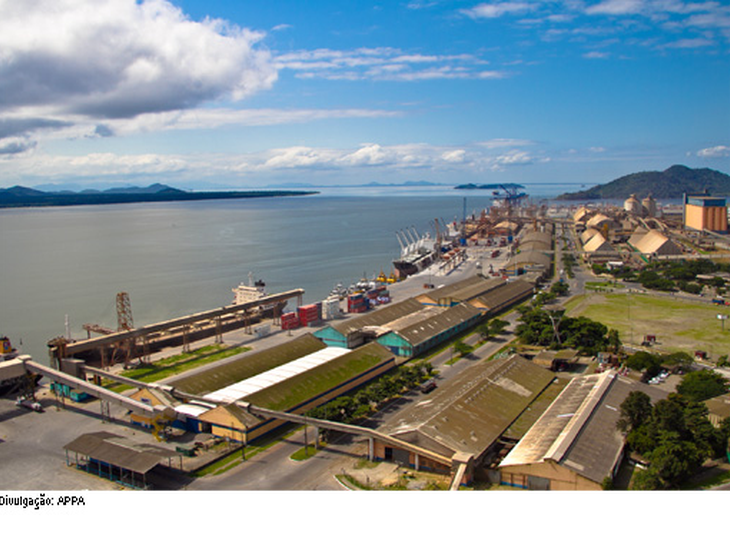 Governo estuda ações para revitalizar o porto de Antonina