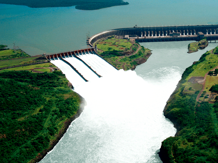 2,4 bilhões de megawatts-hora de produção acumulada em Itaipu em 32 anos de operação, no sábado, 5/11