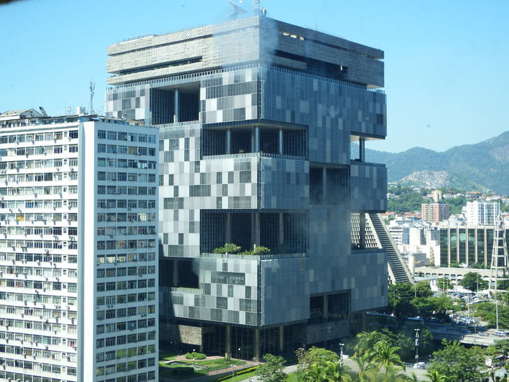 Melhor empresa na operação de gestão de dívida em 2016, segundo a revista LatinFinance