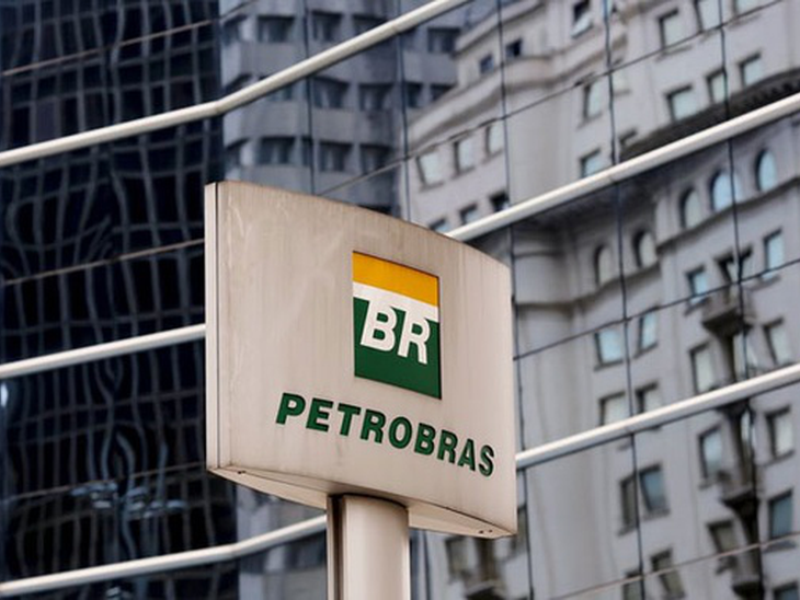 Adiamento da oferta pública de ações da Petrobras Distribuidora