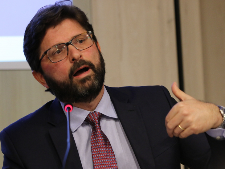 Plataformas de petróleo impactaram balança comercial em maio