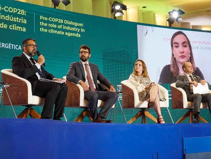 MME debate transição energética na agenda climática na CNI