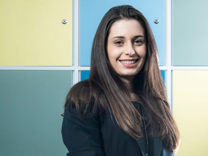 Mulheres conquistam 58% das vagas de estágio nas áreas de tecnologia e engenharia