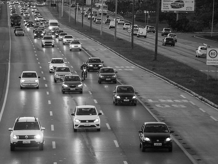 Apesar da queda na moagem, produção de etanol anidro cresce 8,24%