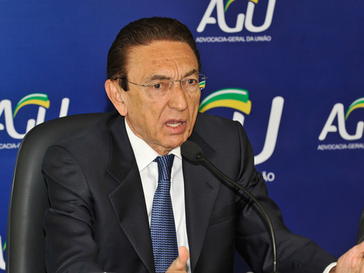 Governo não vai intervir nas concessionárias de energia elétrica