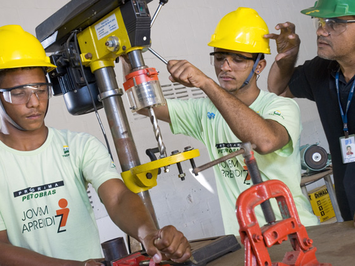 Programa Petrobras Jovem Aprendiz realiza novas inscrições na Bahia