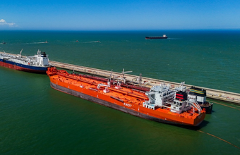 Vast bate recorde de embarques de óleo cru para exportação em 2025