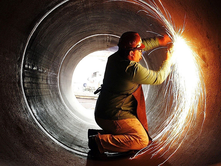 Com destaque para Rio de Janeiro, produção industrial cresce em 13 dos 15 locais pesquisados em janeiro