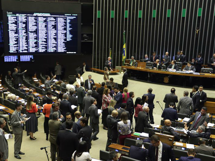 Autorizada venda direta do óleo do pré-sal na Câmara