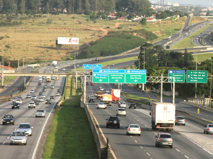 Preço médio da gasolina aumenta em 3,5% e do diesel em 4,2%, divulga Petrobras