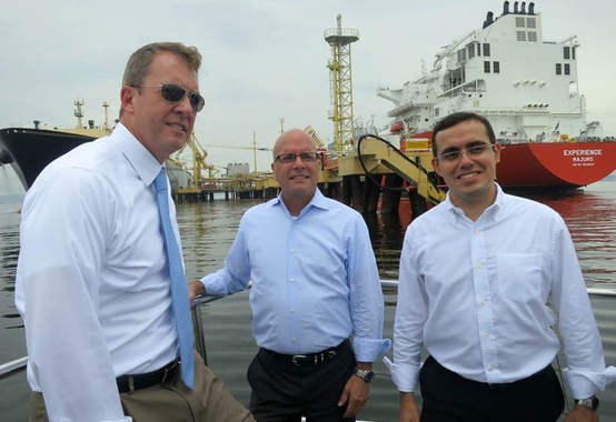 Wilson Sons participa de operação especial para entrega do novo Portainer Super Post Panamax no Porto do Rio de Janeiro Wilson Sons participa de operação especial para entrega do novo Portainer Super Post Panamax no Porto do Rio de Janeiro