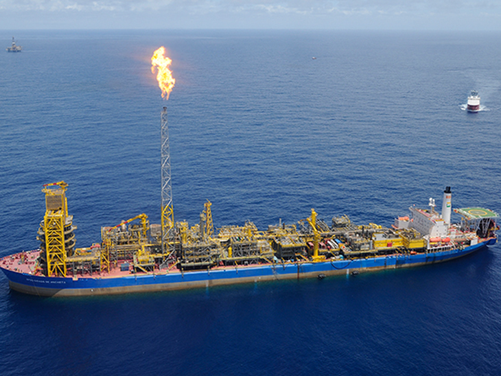Petrobras vai reduzir o ritmo de investimentos em 2016