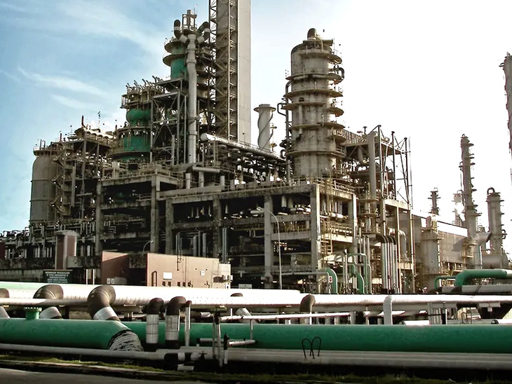 Acelen Renováveis e Trafigura assinam acordo estratégico para fornecer matérias-primas e comercializar combustíveis renováveis da Refinaria Biorrefinaria de Bahia