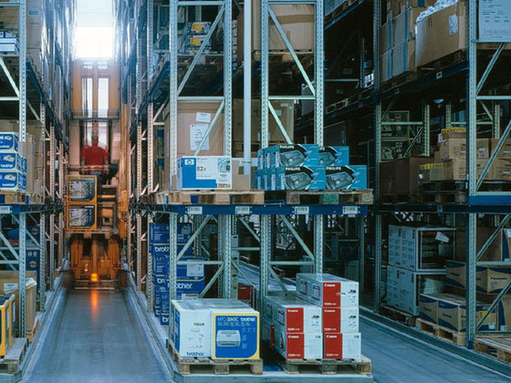 Grupo Deutsche Post DHL amplia lucros e continua a investir em longo prazo