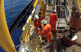Fitch revê classificação de risco da Petrobras