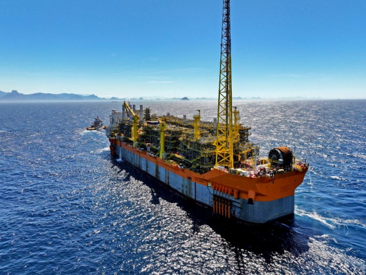 Produção de petróleo da União chega a 244 mil barris por dia em maio