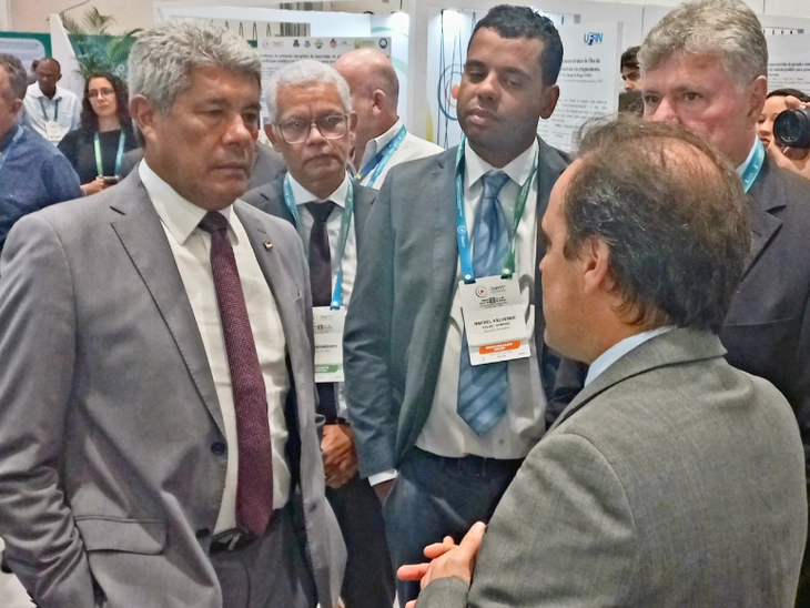 Jerônimo Rodrigues destaca potencial da Bahia na transição energética durante o iBEM 2026