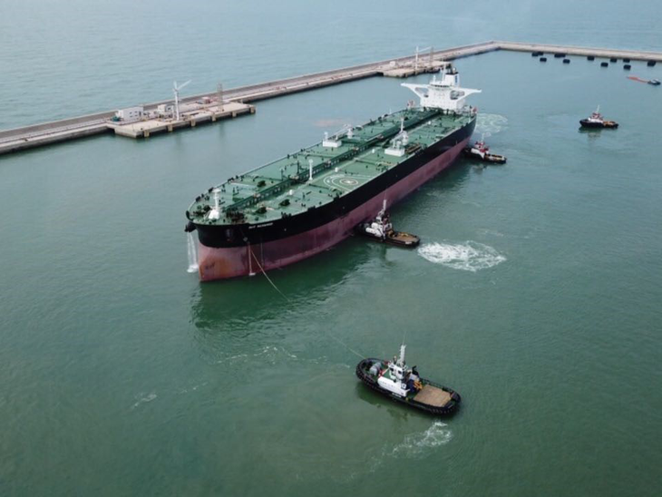 Açu Petróleo realiza primeira operação ship-to-ship com VLCC