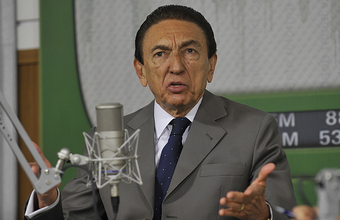 Lobão descarta aumento no preço dos combustíveis