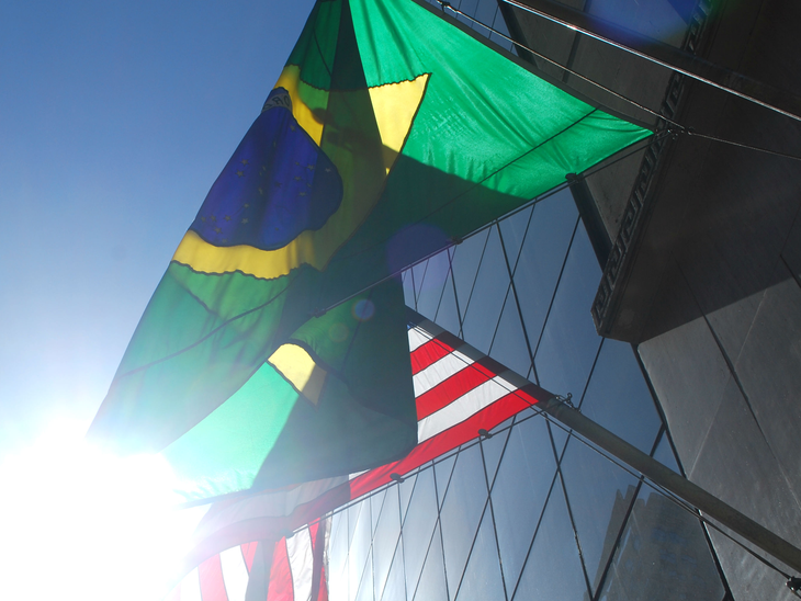 Precisamos intensificar as relações com os Estados Unidos e ampliar comércio