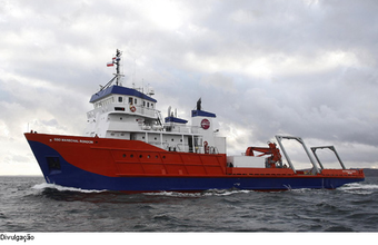 Primeira embarcação oceanográfica importada da Noruega chega ao Brasil 