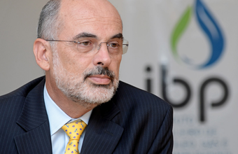 Padronização e digitalização da indústria de óleo e gás em debate no IBP