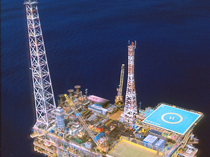 Produção de petróleo e gás tem queda em setembro