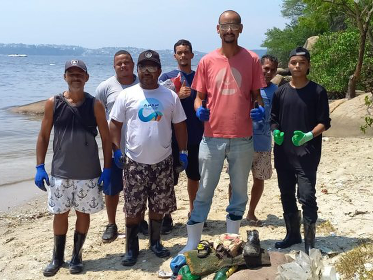 Ocyan vai retirar 100 toneladas de resíduos da Baía de Guanabara em um ano