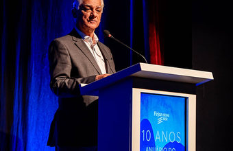 Em edição comemorativa de 10 anos, publicação da Federação das Indústrias do Estado do Rio de Janeiro destaca o futuro do petróleo.