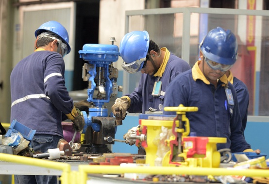 Lei de liberdade econômica promete mudanças para aquecer a economia e gerar 4 milhões de empregos em dez anos Lei de liberdade econômica promete mudanças para aquecer a economia e gerar 4 milhões de empregos em dez anos