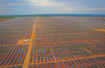 Começa a operar na Bahia o Parque Solar Horizonte no Brasil onde foram investidos aproximadamente US$ 110 milhões