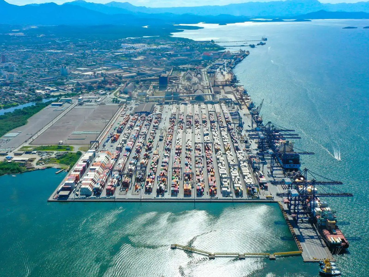 Com alta na movimentação de cargas, Porto de Paranaguá amplia capacidade para exportações