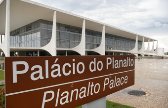 Planalto adia anúncio de contingenciamento dos gastos no orçamento de 2016