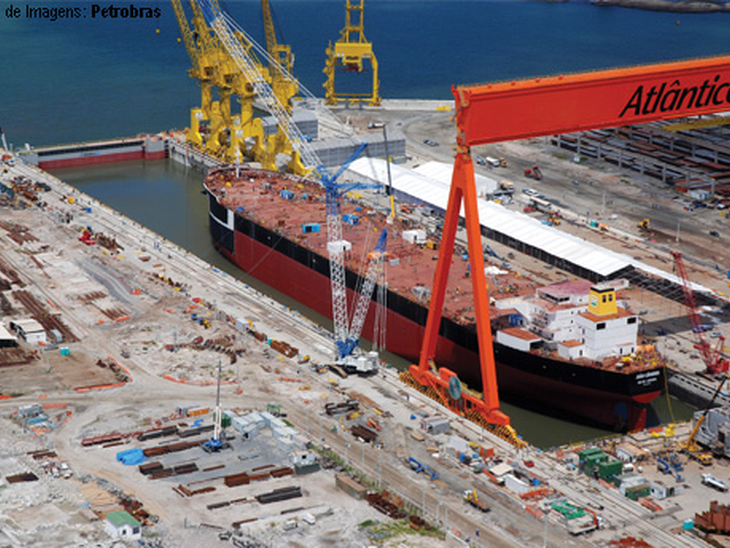 Entrega de navio está atrasada  
