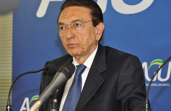 Quebra de sigilo fiscal e bancário de Edison Lobão