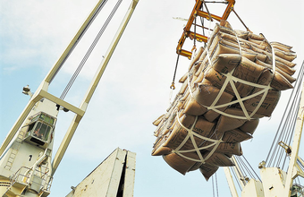 Aumenta 94% em 2016 a movimentação de cargas no Porto de Antonina