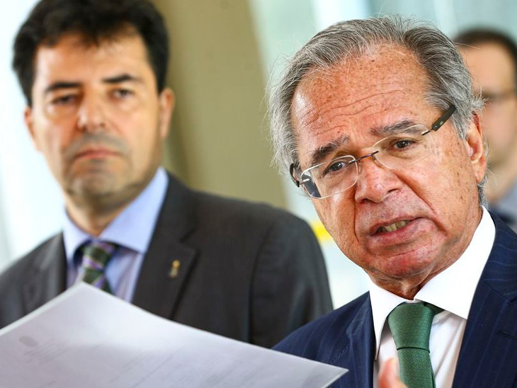 Ministro do MME entrega estudos de privatização da PPSA e da Petrobras