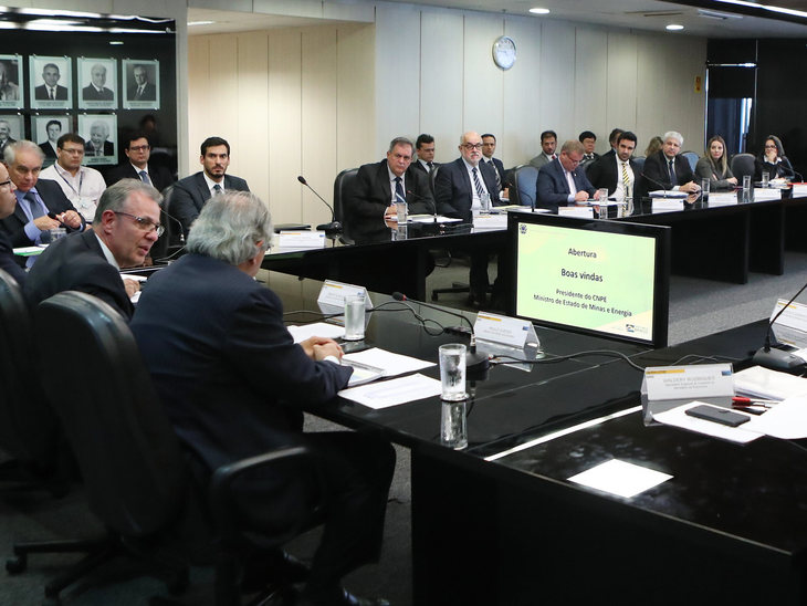 CNPE promove livre concorrência no mercado de gás natural no país