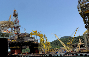 Navio-plataforma Cidade de Itaguaí chega ao Brasil para integração de módulos