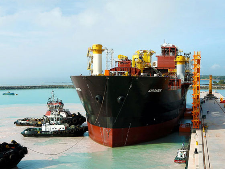 NS Arpoador chega ao Estaleiro Jurong Aracruz