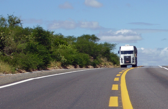 CNT divulga levantamento sobre ações para reduzir consumo de diesel