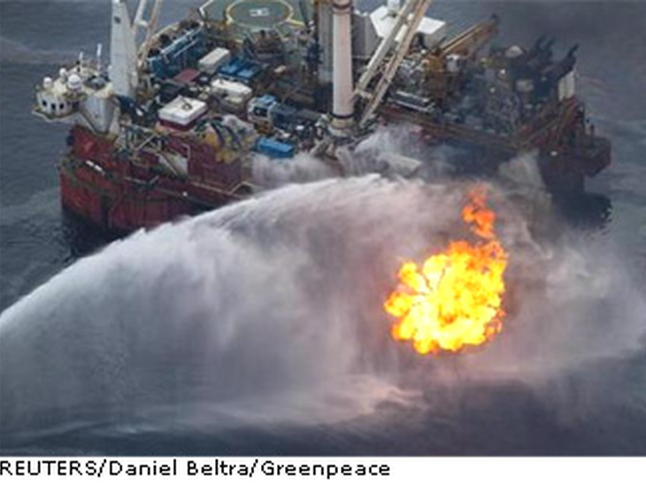 BP estima vazamento de 100 mil barris por dia, diz documento