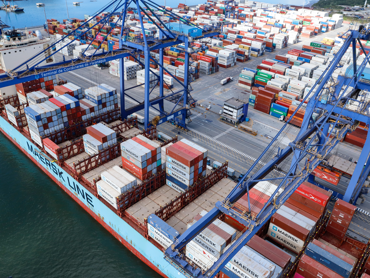 Movimentação de cargas em contêineres aumenta 12% no Porto de Paranaguá