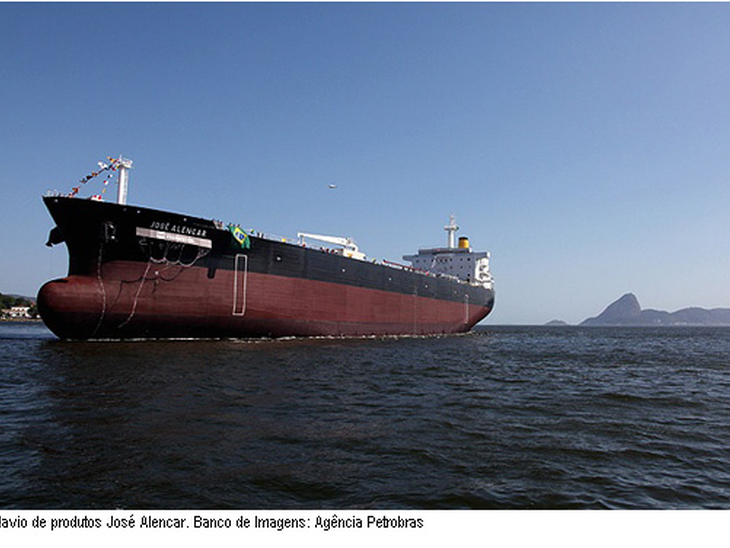 Navio José Alencar entra em operação