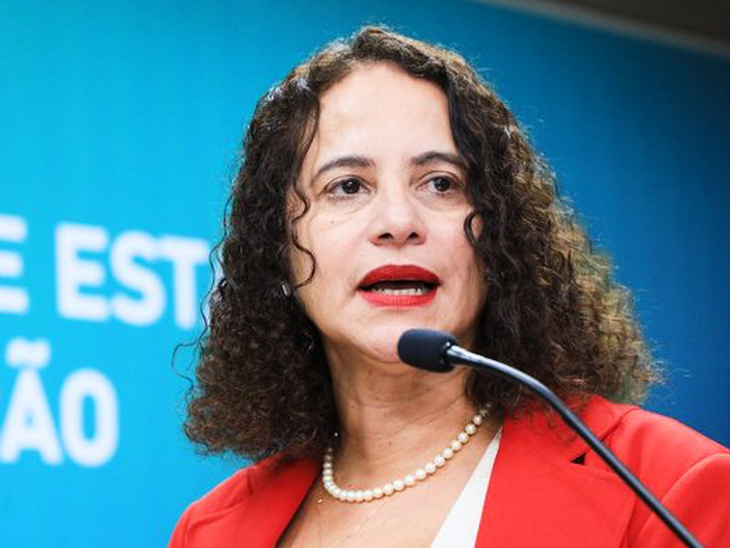 As bolsas de pesquisas são investimento no futuro do país, diz Luciana Santos ao assumir o MCTI