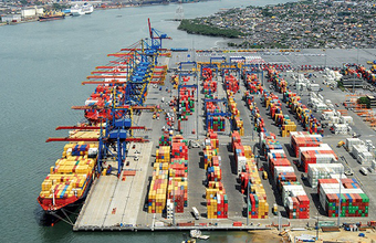 Capitania dos Portos interrompe tráfego no Porto de Santos