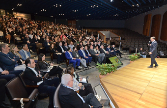Conferência reúne especialistas da academia, do mercado e do governo para discutir transição energética, leilão de energia e eficiência no Paraná