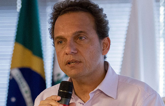 Prefeito de Macaé assina Lei de Incentivos Fiscais para empresas da indústria de petróleo e gás