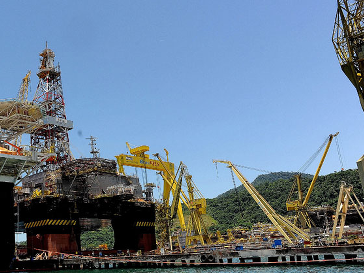 Navio-plataforma Cidade de Itaguaí chega ao Brasil para integração de módulos