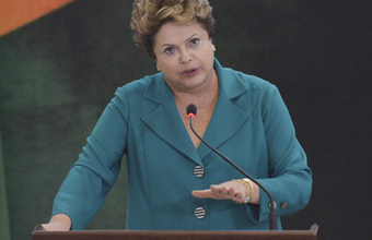 Dilma sanciona lei que destina royalties do petróleo para saúde e educação